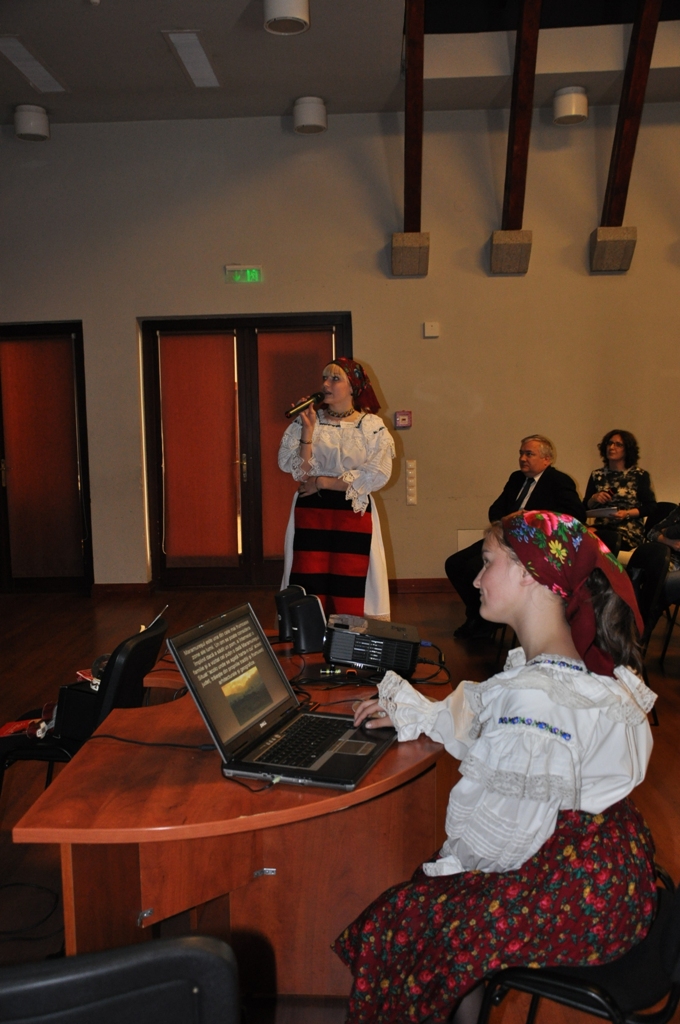 DSC_0091.JPG - UNICODE