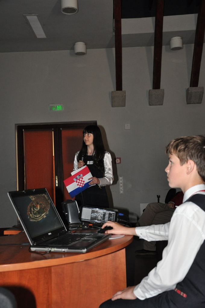 DSC_0119.JPG - UNICODE